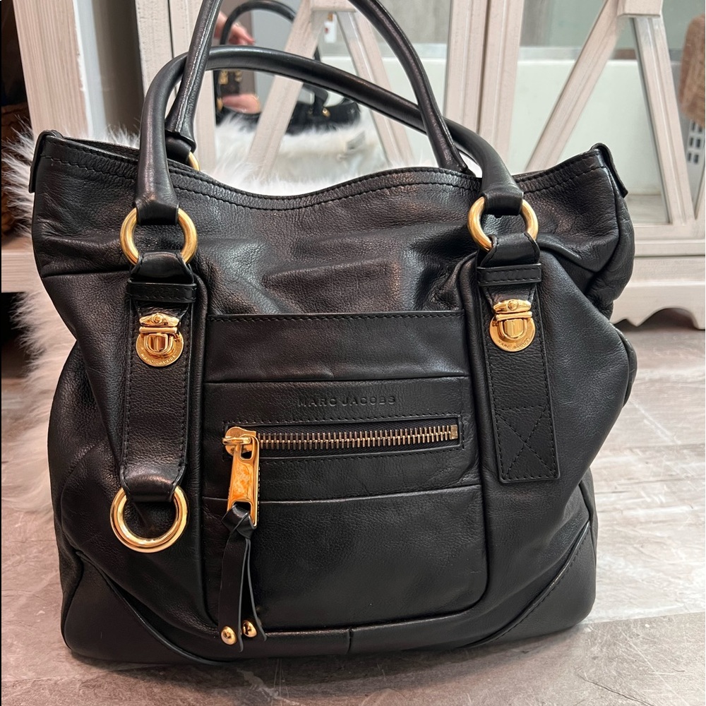 100% Authentic Marc Jacobs leather tote bag shopper slouchy hobo black gold